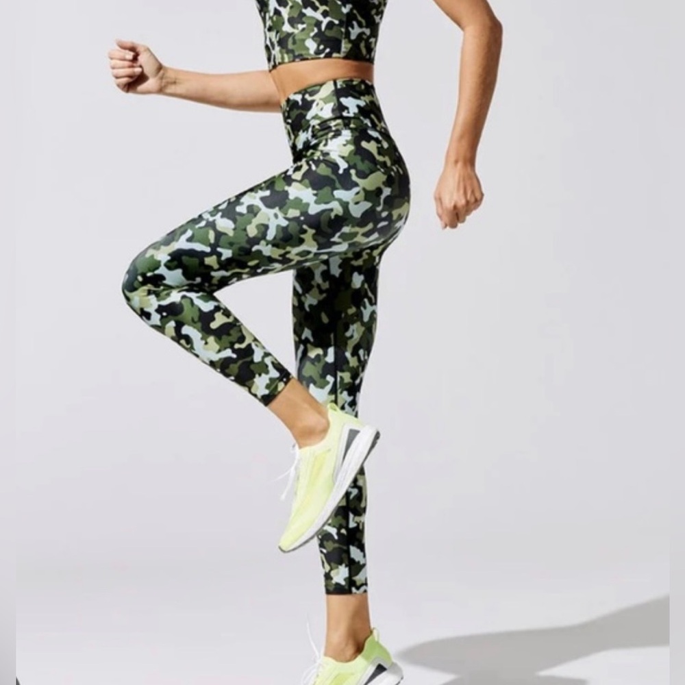 Carbon38 high rise camo print leggings